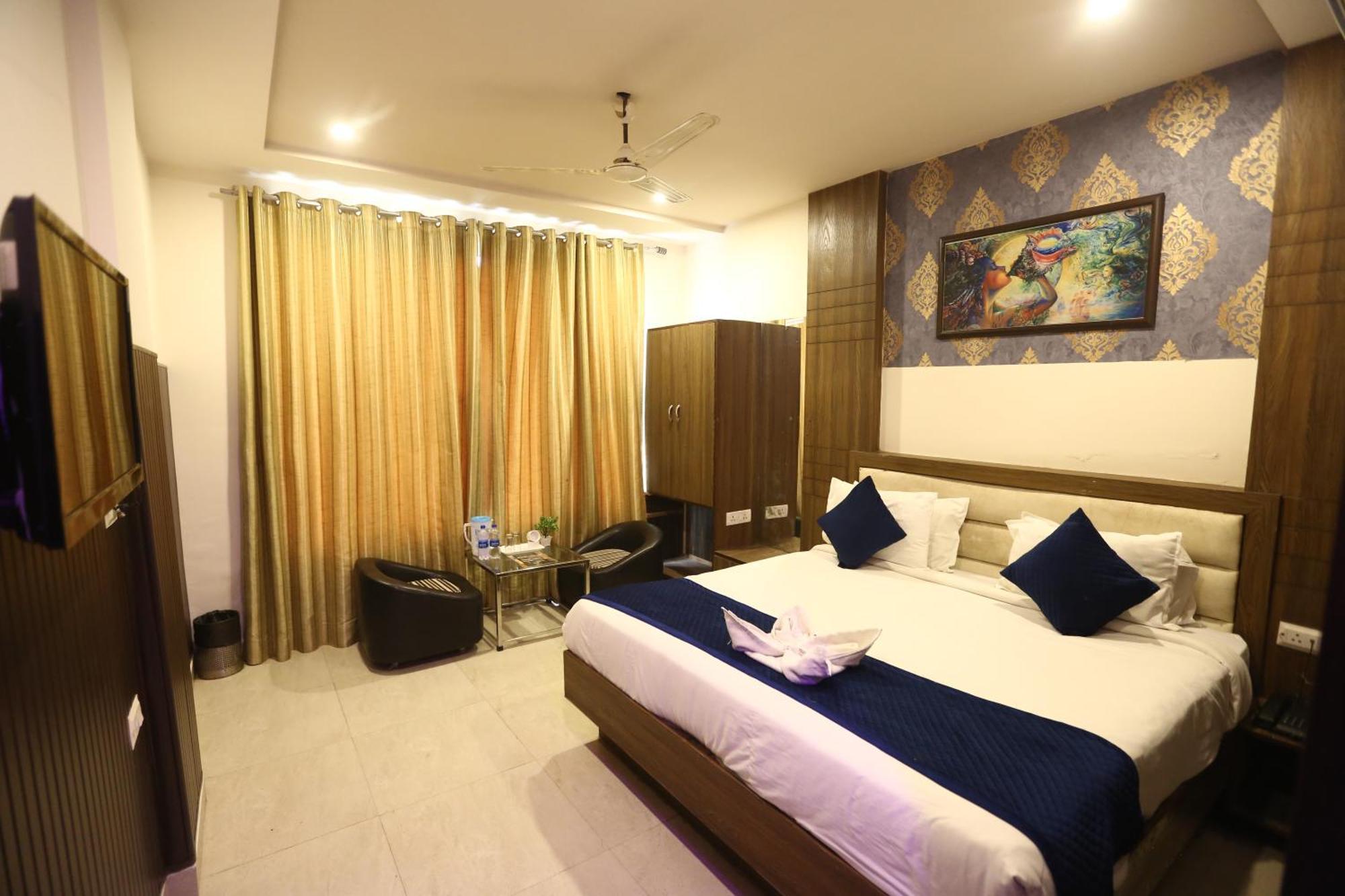 24 Hotel & Resort Агра Экстерьер фото
