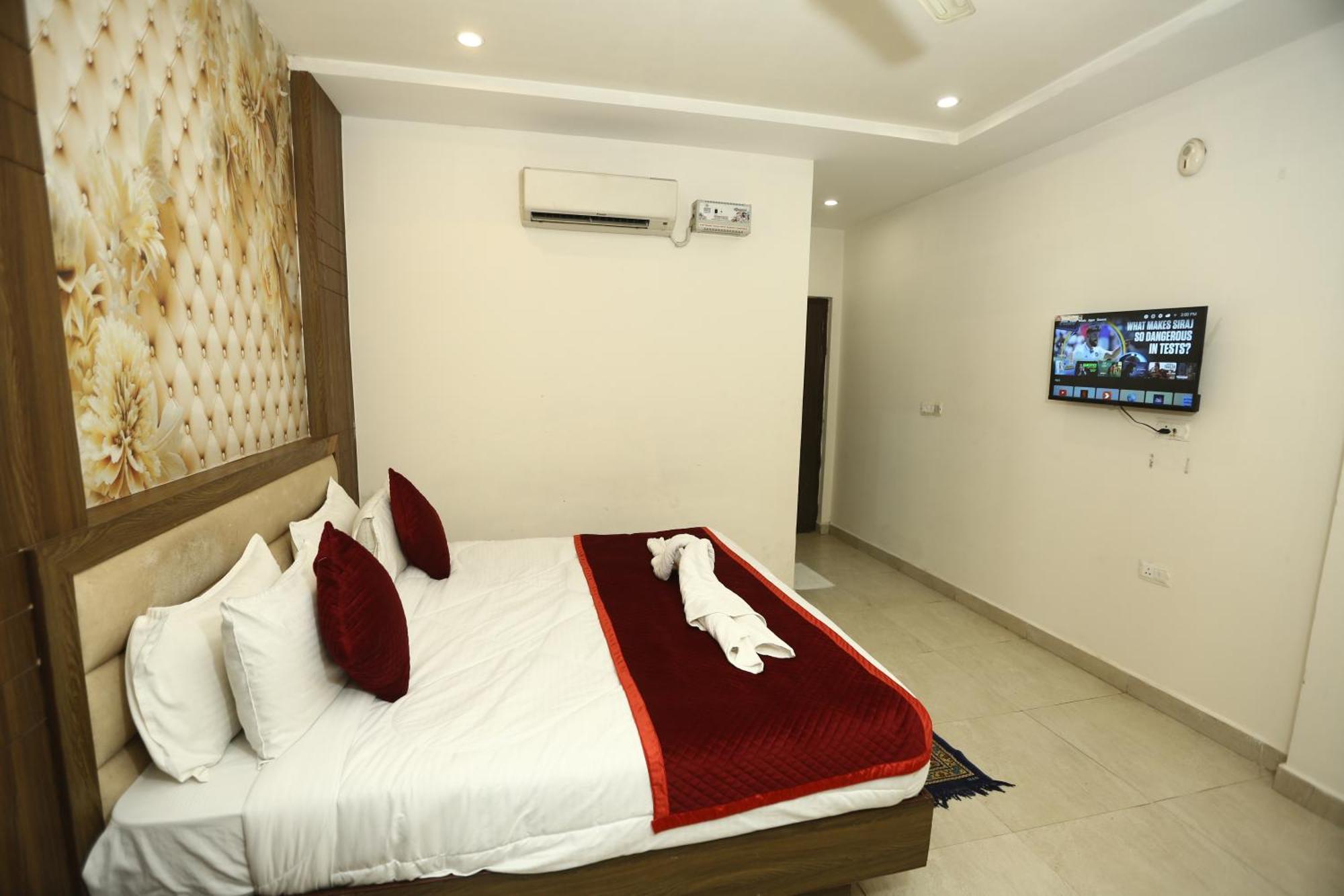 24 Hotel & Resort Агра Экстерьер фото