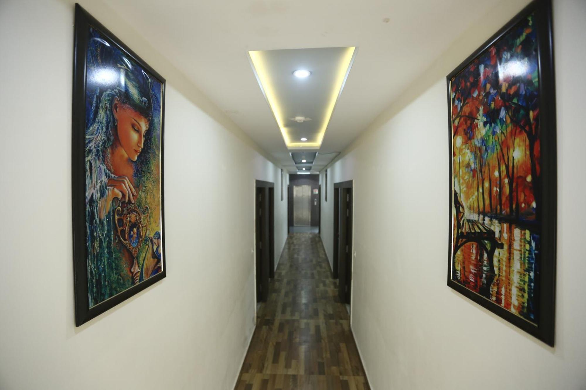 24 Hotel & Resort Агра Экстерьер фото