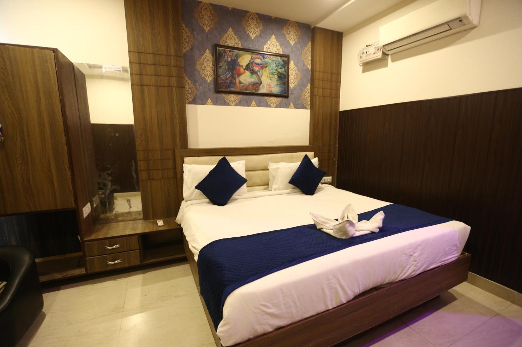24 Hotel & Resort Агра Экстерьер фото